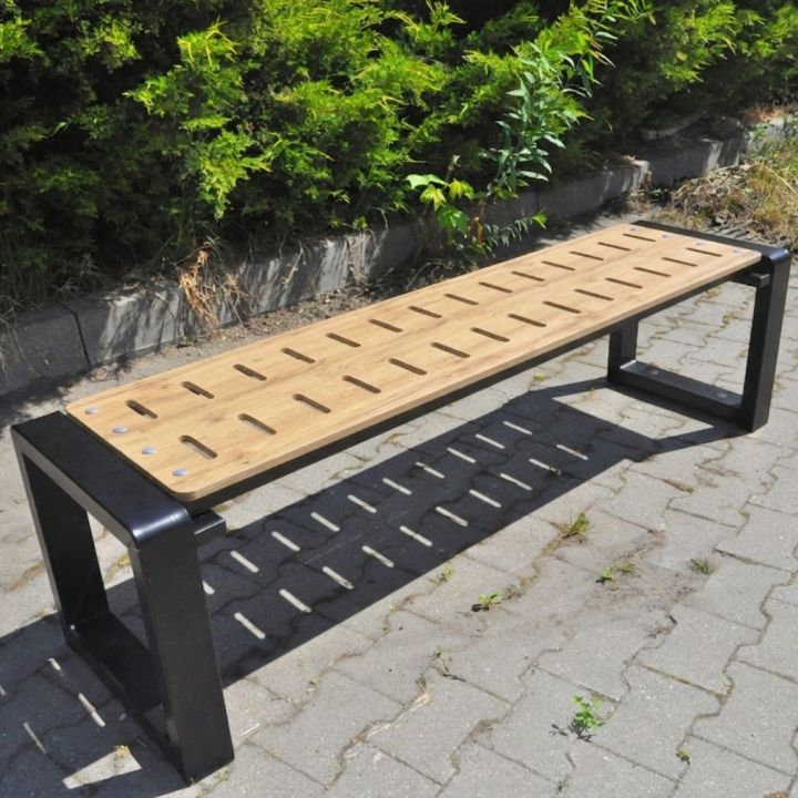 Wandaloodporna ławka osiedlowa Grande HPL (2).jpg