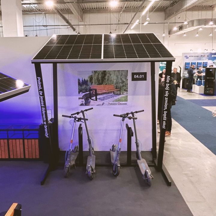 ładowarka-solarna-do-hulajnóg4.jpg